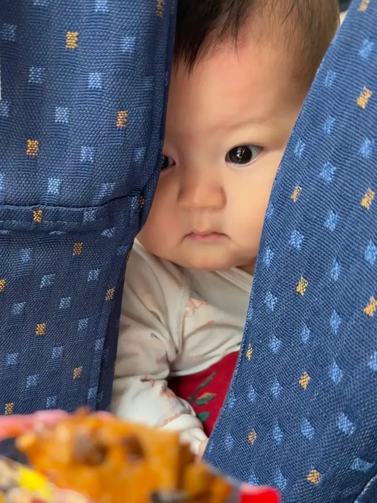 기차에서 컵라면 먹다가 뜨거운 시선을 느낌 | 인스티즈