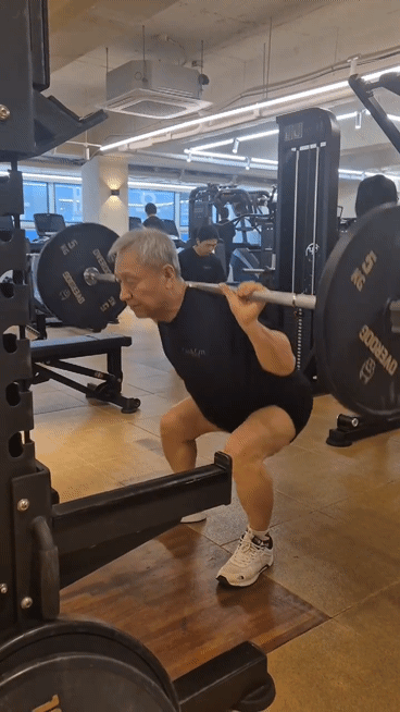 댓글로 조롱당하던 노인의 정체 | 인스티즈